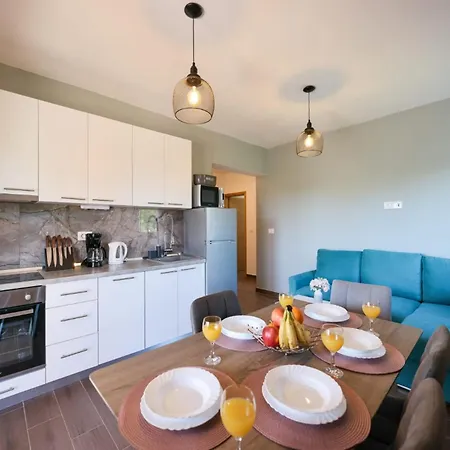 Apartamento In Near